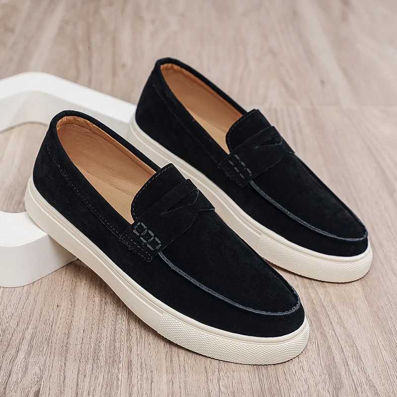 Autumn Mens Suede Leather Loafers Classic Brown Loafers Man Walking Shoes Casual Slip-On Driving Shoes For Men chaussure hommes W251205