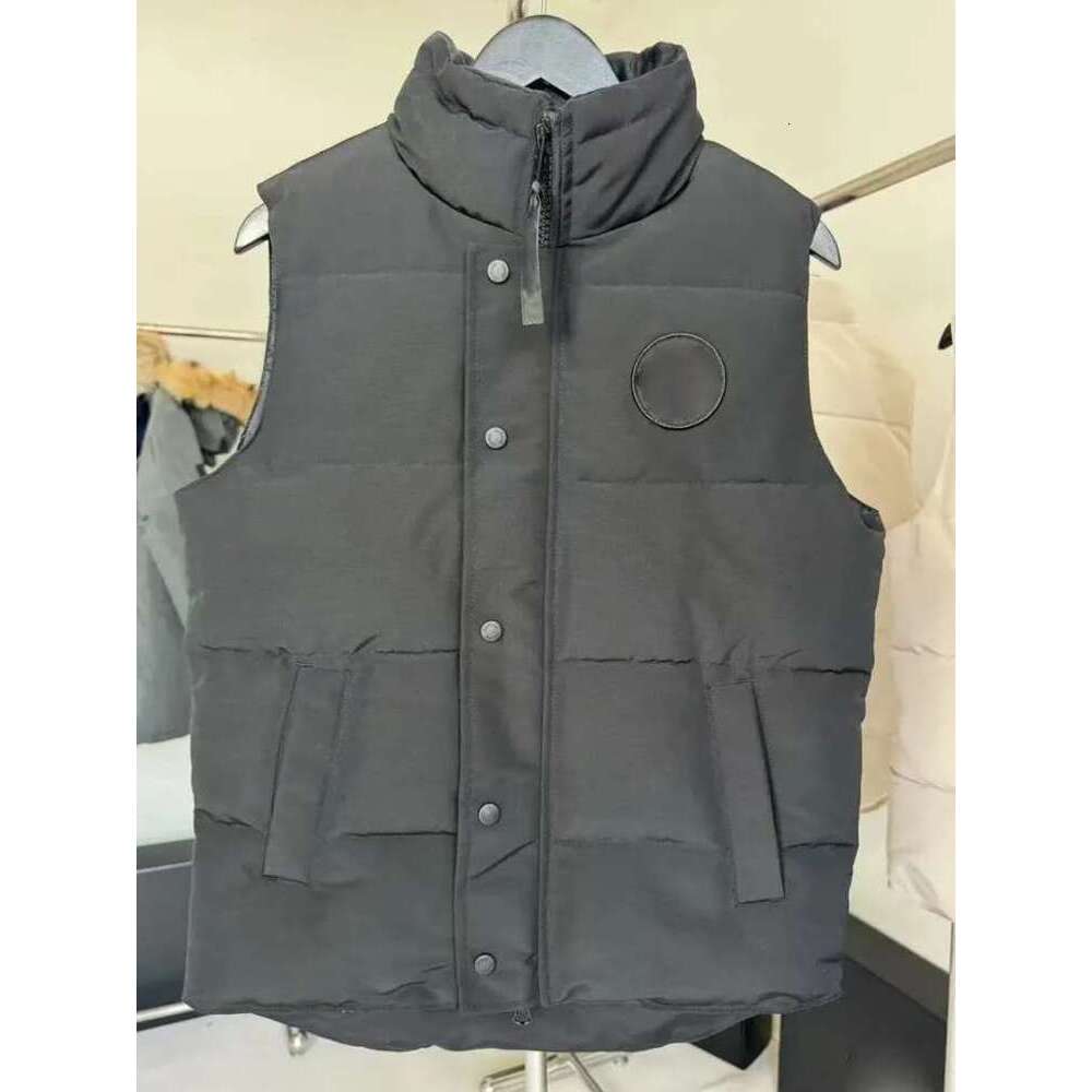 Canada Vest Jacket Mens Veste Down Coat Designer Goosejackets Sleeveless Jacket Classic Trendy Luxury Outwears Canadian Brand Arctic Badge Body Warmer Gilet 07C