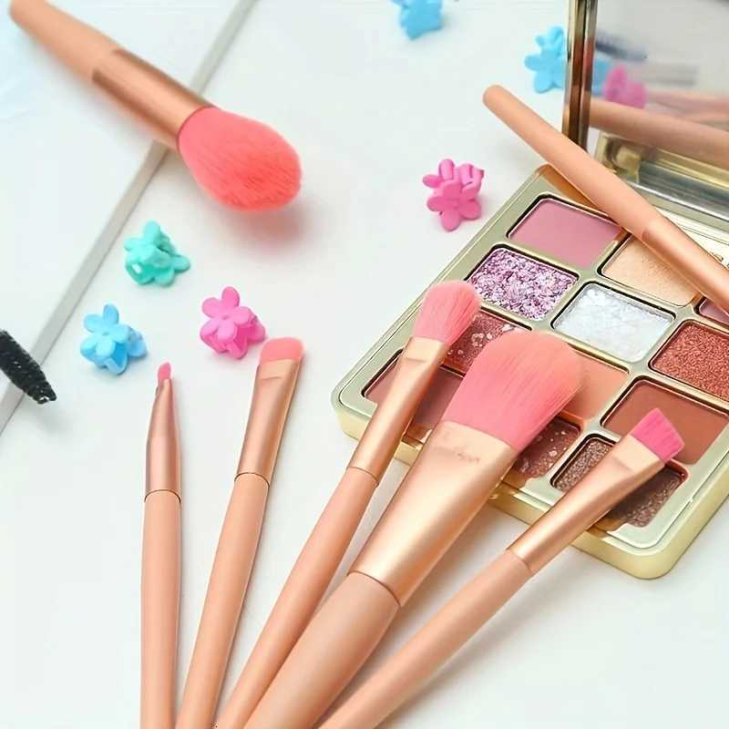8pcs mini portable makeup brush beginner Macaron plastic handle makeup brush travel makeup brush foundation make-up brushT251205