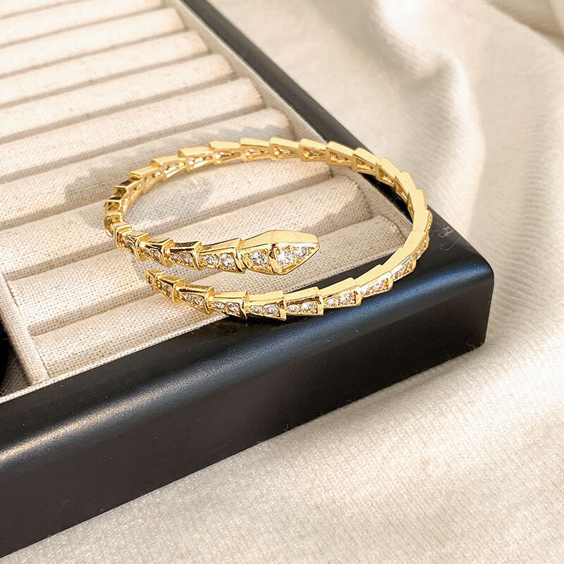 Bracelet For Women Luxury Designer 2026 Plated gold Full Diamond Snake Bracelet 18K Gold Fashion Exquisite Inlaid Zircon Jewelry