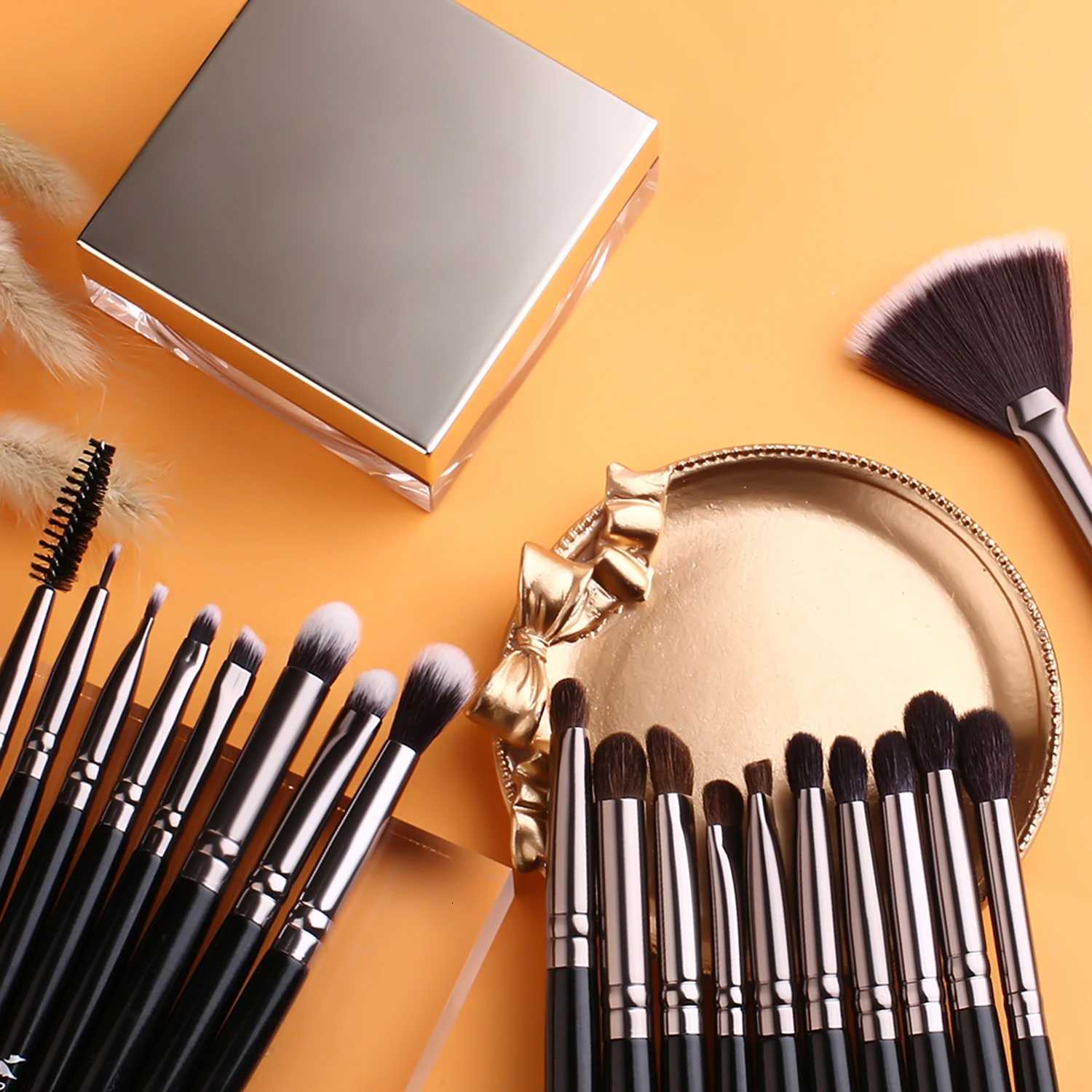 Black 1/3Pcs Makeup Brushes Natural Synthetic Hair Eyeshadow Blending Eyeliner Makeup Brush Set makeup brush setT251205