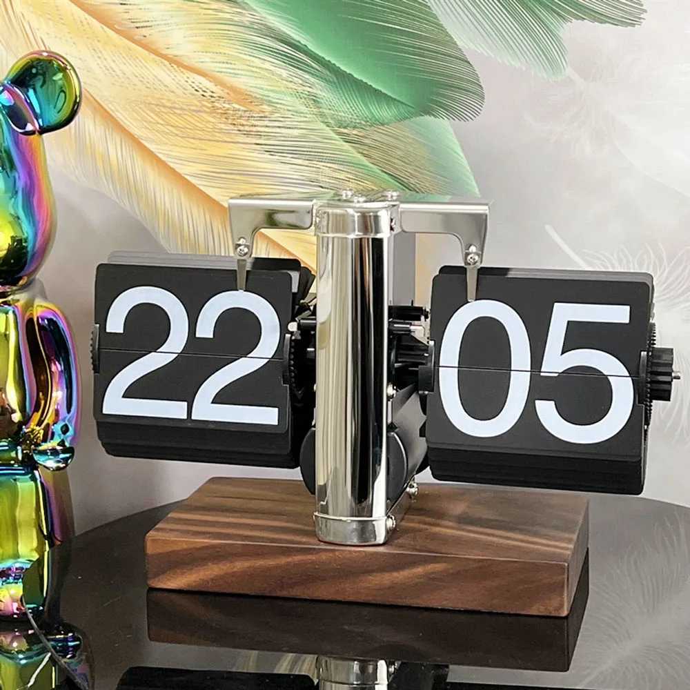 Automatically Page Turning Flipping Clock for Modern Home Office DecorationFull of Sense of TechnologyA Battery Included M251205 - view 4