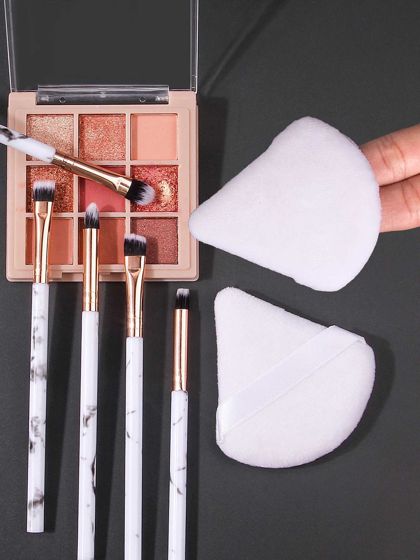 12PCS high-quality makeup brush set loose powder brush eyeshadow brush makeup set brush soft triangular powder puffT251205
