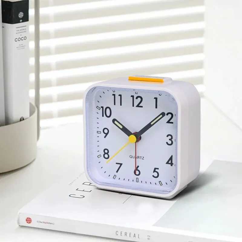 1pc Simple Night Light Small Alarm Clock Bedside Desktop with Snooze Function Household Creative Plastic Quartz Clock M251205 - view 7