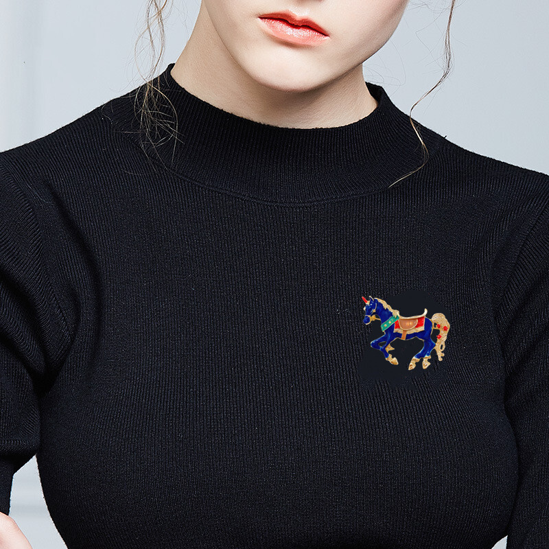 Fashion Niche Design Enamel Horse Brooch Fashionable Temperament Animal Pin Suit Sweater Versatile Accessory