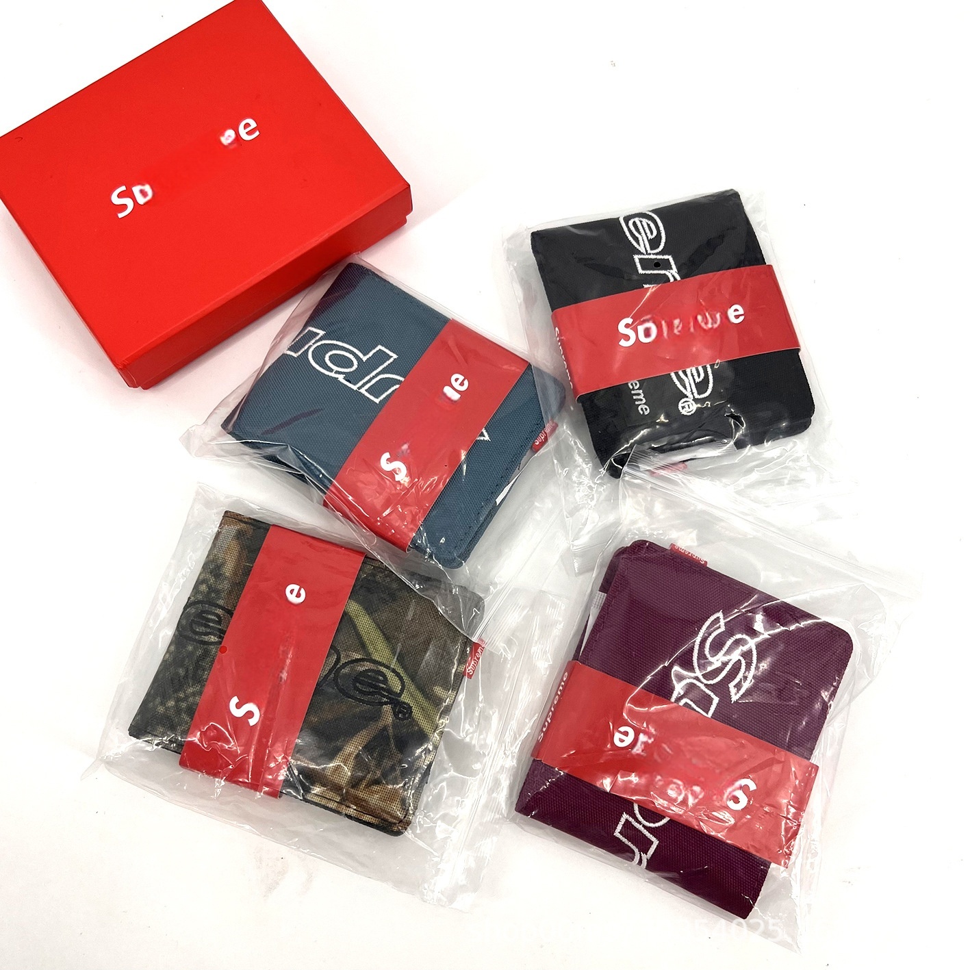 Designer Bag Supremely Wallet Luxury Bag Wallet Embroidered Short Wallet Short Embroidered Letters Short Wallet Tide Brand Bag Simple Fashion