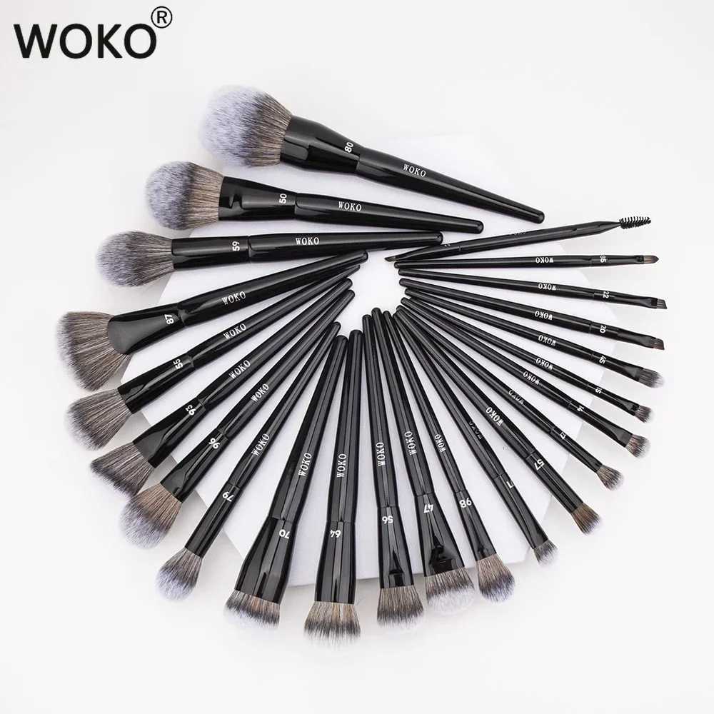 Professional Foundation Powder Highlighter Contour Cream Blush Makeup Brushes Concealer Eyeshadow Smudge Liner Eyebrow Lip BrushT251205