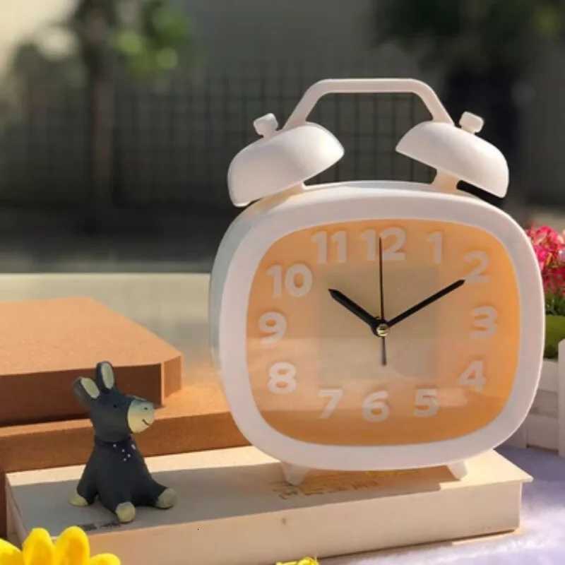Ultra-quiet Lovely Table Desk Alarm Clock for Kids Children Boys GirlsRed/Yellow/White/Green/Pink M251205 - view 6