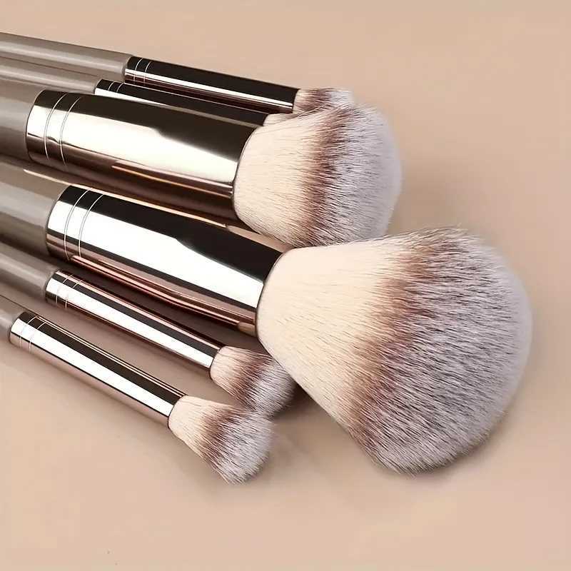 15-Piece Premium Makeup Brush Set with Blending Sponge - Ultra Soft Synthetic Hair Complete Cosmetic Kit Ideal Gift TravelT251205