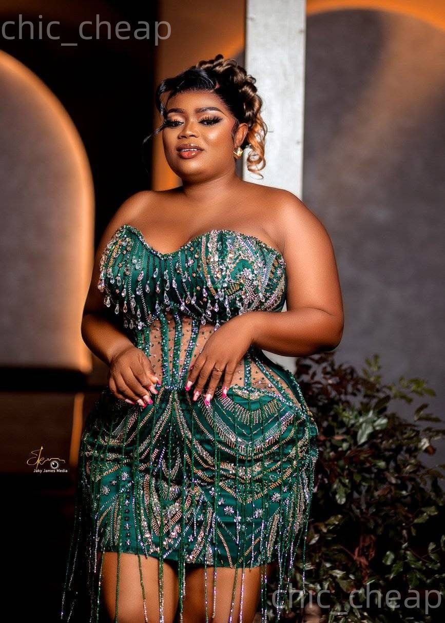 Hunter Green Sheath Cocktail Dress Rhinestones Beadings Sequined Short Mini Graduation Homecoming Dresses For Special Occasions Sweetheart Gowns ZJ057