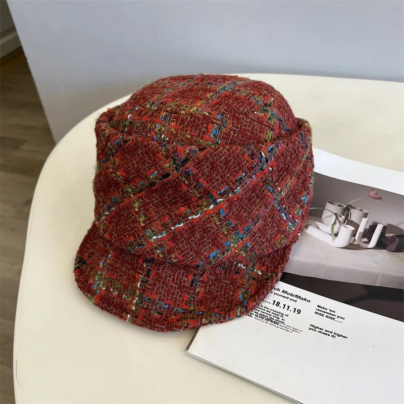 French Tweed Equestrian Hat Womens Autumn and Winter Warm Cap Japanese Literary Folds Fashion Beret Hat 251201