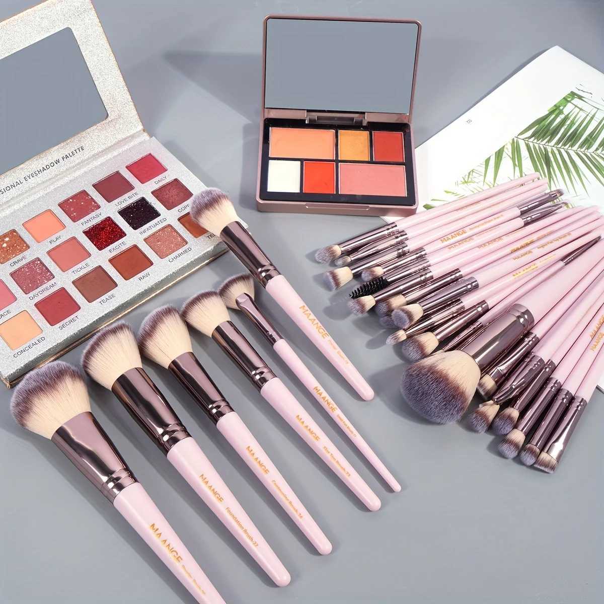 MAANGE 30pcs Professional Makeup Brush Set Foundation Concealers Eye Shadows Powder Blush Blending Brushes Beauty Tools with BagT251205