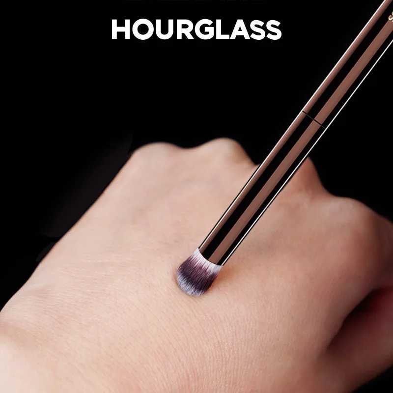 Hourglass Makeup Brushes Powder Foundation Concealer Blusher Bronzer Eye Shadow Eyebrow Eyeliner Sculpting BrushT251205