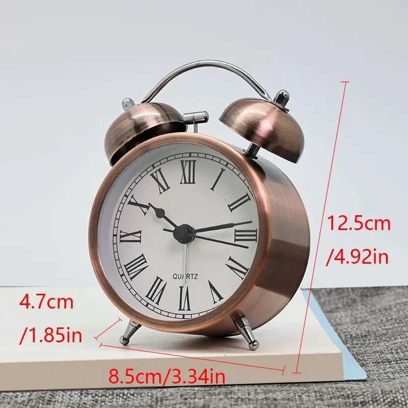 1pc Nordic Retro Metal Alarm Clock Creative Decoration Table Clock Desktop Minimalist Student Bedroom Luminous Clock M251205 - view 7