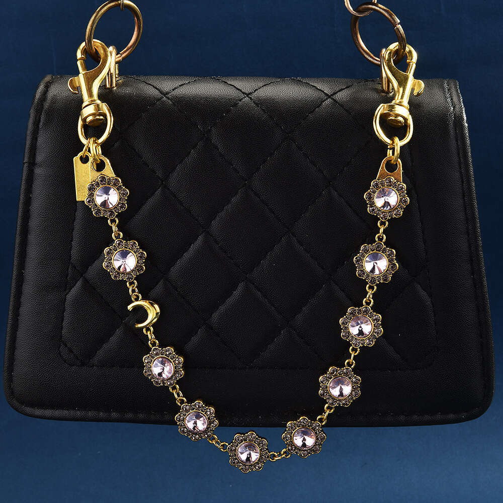 designer Retro Oval Carved Rhinestone Metal Crossbody Bag Extension Chain Women's Accessories Ins Style Hot Item