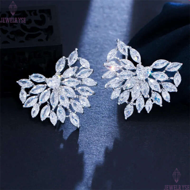 Gentlewomanly Luxury AAA Cubic Zirconia Heart Charm Designer Earrings Bride Wedding Jewelry White CZ Silver Earring Women Party Engagement Gift