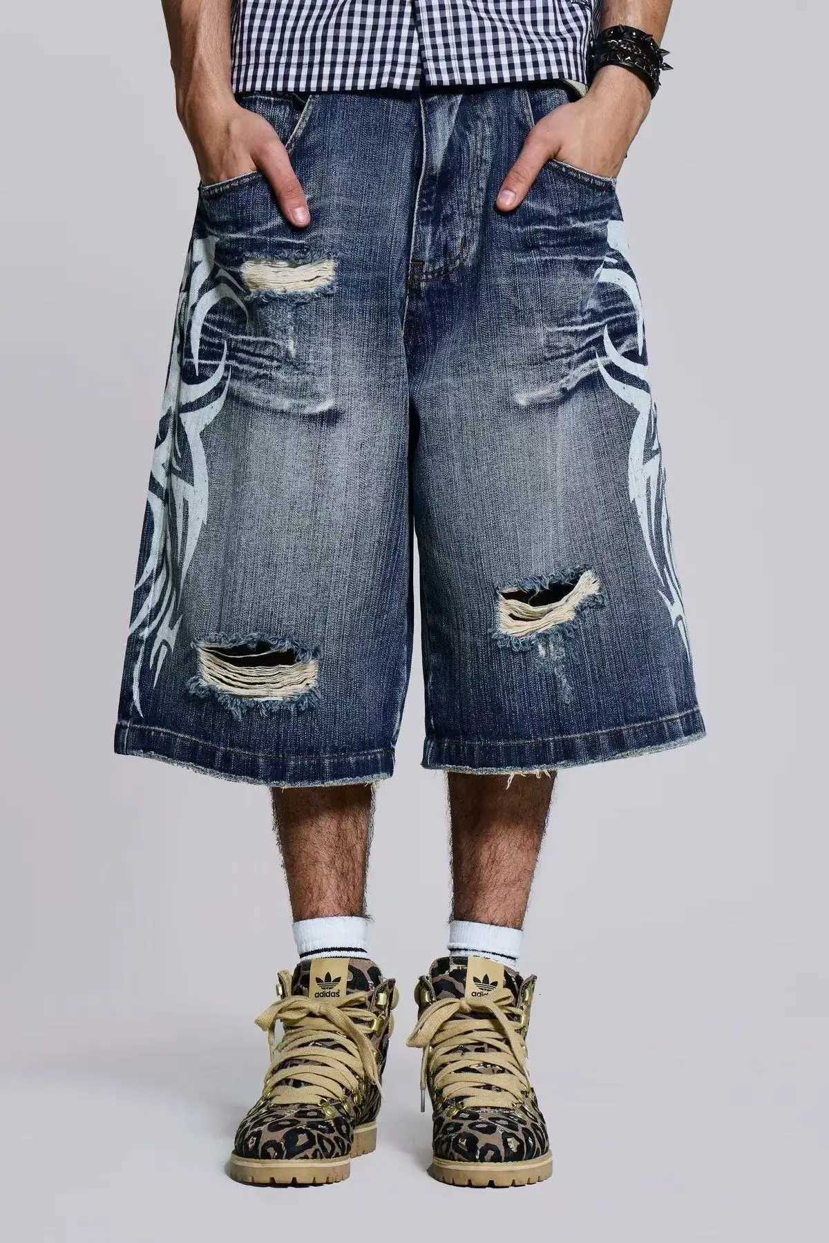 New Pink Striped Totem Hip Hop Denim Shorts Mens American Y2K High Street Style Harajuku Loose Women Hole Straight Shorts X251205