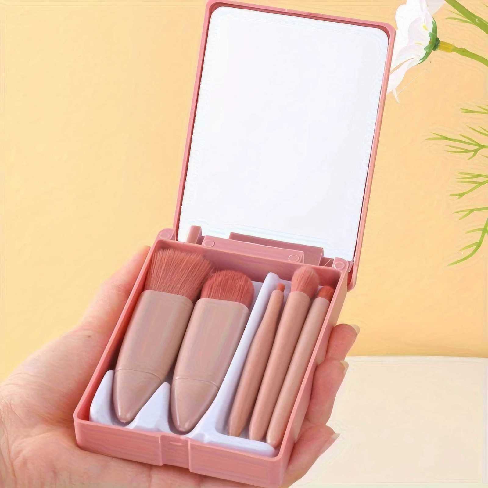 5-Piece Pink Makeup Brush Kit Complete Set of Professional Soft Synthetic Hair Brushes Easy Storage CarryingT251205