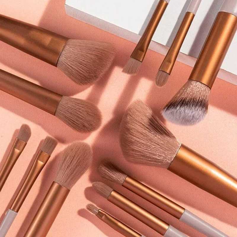 13pcs Makeup Brush Set Soft Fluffy Professiona Cosmetic Foundation Powder Eyeshadow Kabuki Blending Make Up Brush Beauty ToolT251205