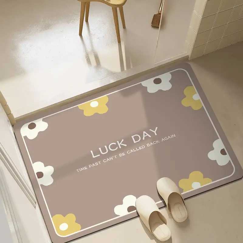 Bathroom absorbent floor mat diatom mud non-slip absorbent quick-drying foot mat H251205