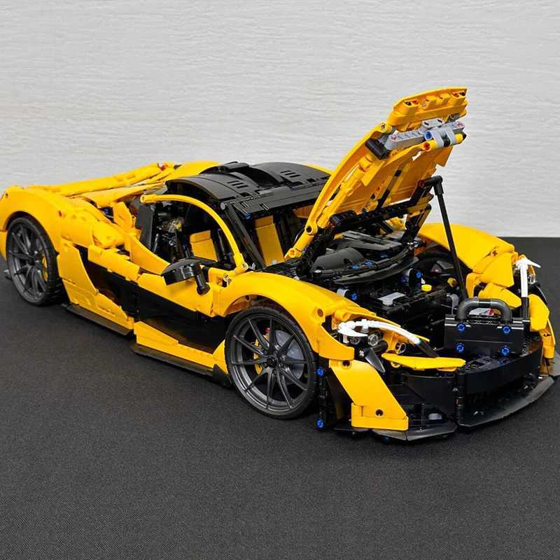 3893pcs P1 Technical Super Car Building Blocks Set - MOC 18 Scale Model Sports Cars Bricks for Adults Toys Gifts for Boys J251205