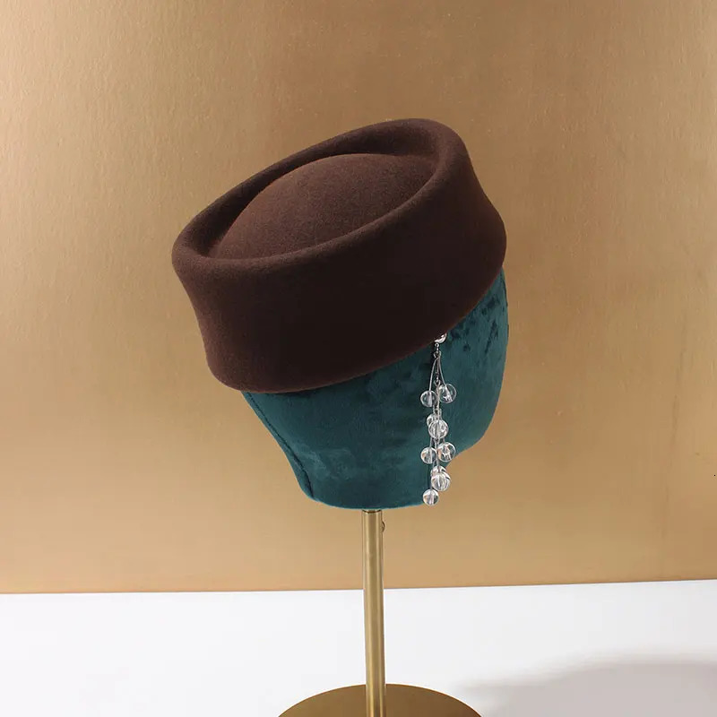 Winter Womens British Retro Aristocratic Fashion 100 Black Wool Stewardess Cap Miniature Hat Elegant French Wedding Cap251201