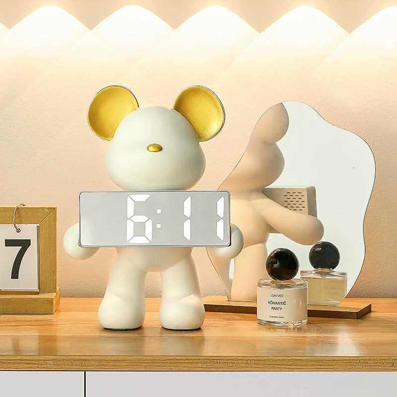 Creative Resin Miniature Bear Clock Figurines Table Ornament Bear Animal Model LED Alarm Battery/Plug-in Use for Home Decor M251205 - view 6