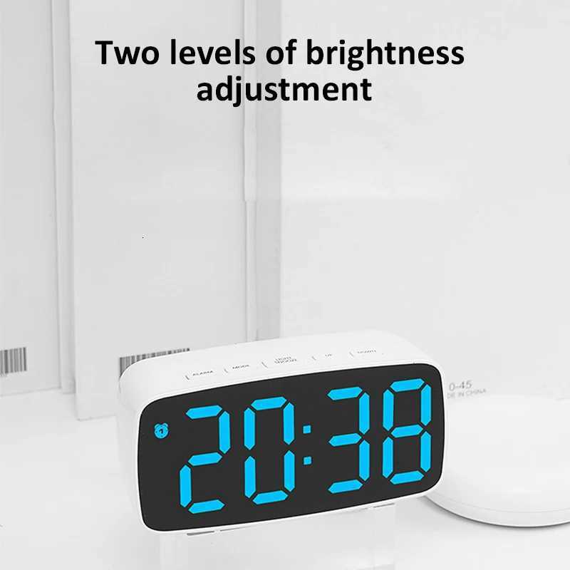 Super Loud Vibrating Alarm Clock LED Table Clock with Brightness Adjustment Desktop Clock for Heavy Sleeper Deaf Hard of Hearing M251205 - view 5