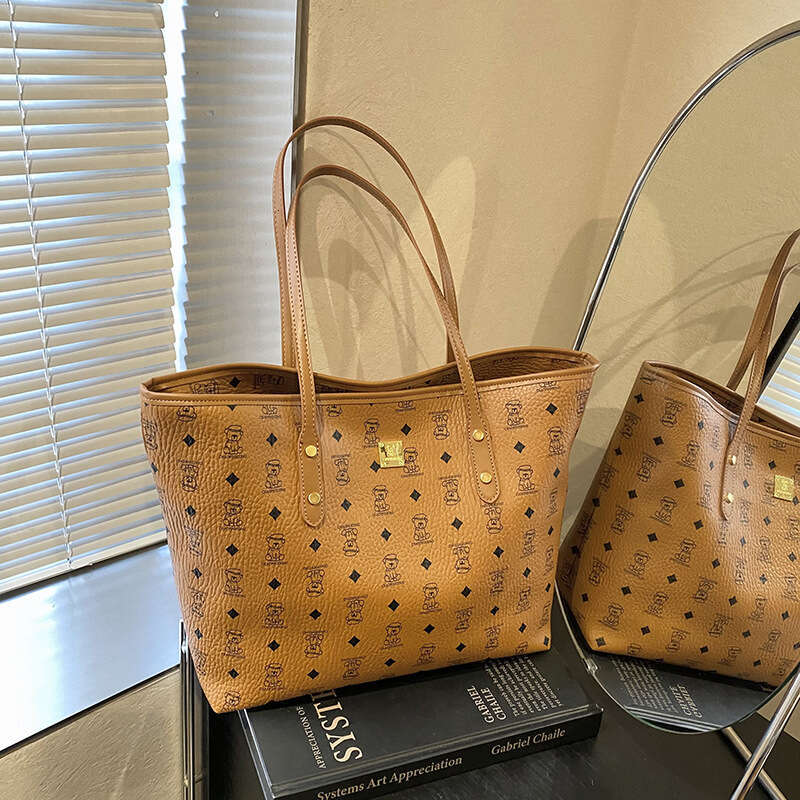 Casual Commuting Retro Large Capacity Women New Autumn Winter Versatile Shoulder for Going Out and Work Tote Bag