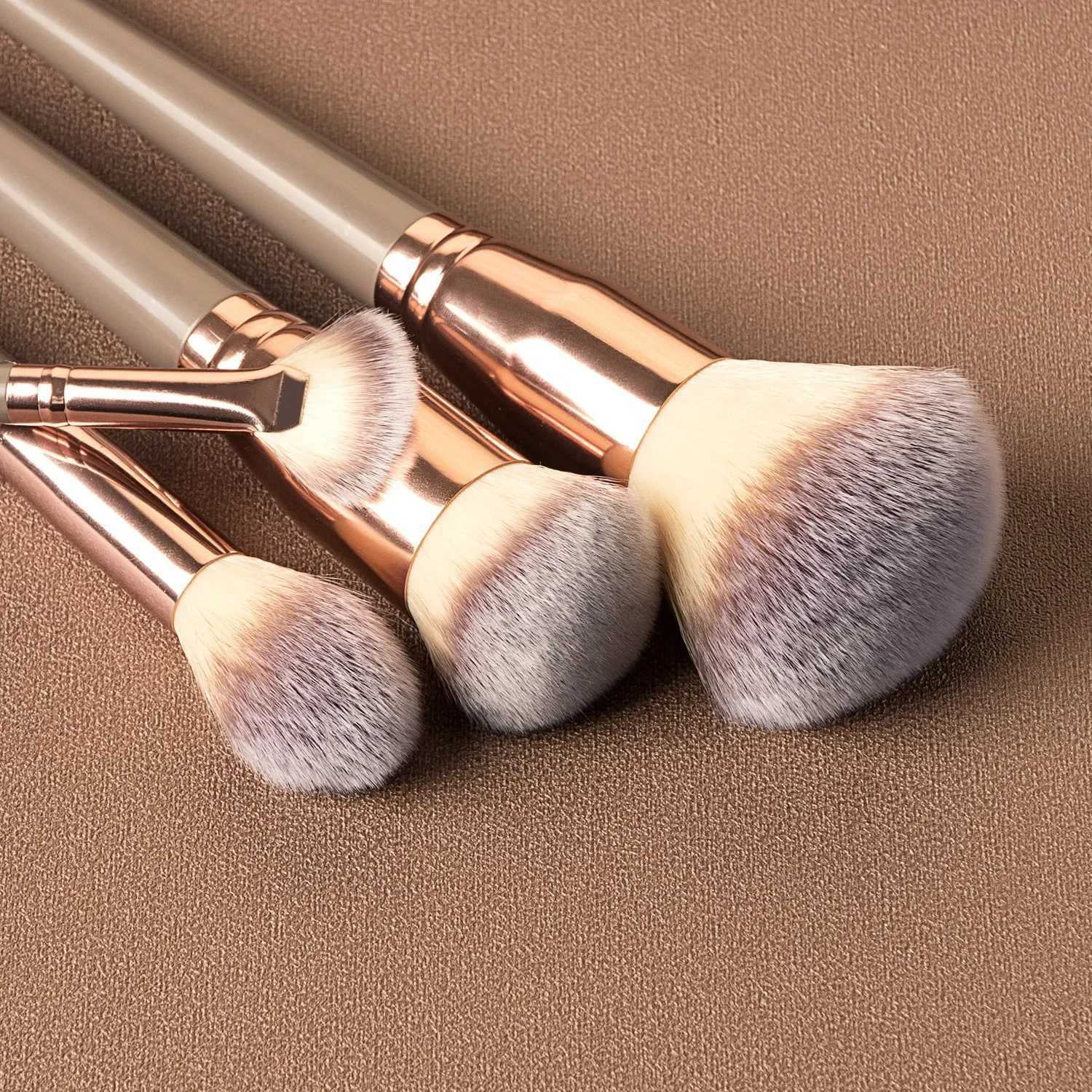 Makeup Brushes Set Face Eyes Make Up Brush Eyelash Eyeshadow Eyebrow Eyeliner Foundation Powder Blush Highlight Lips BrushT251205