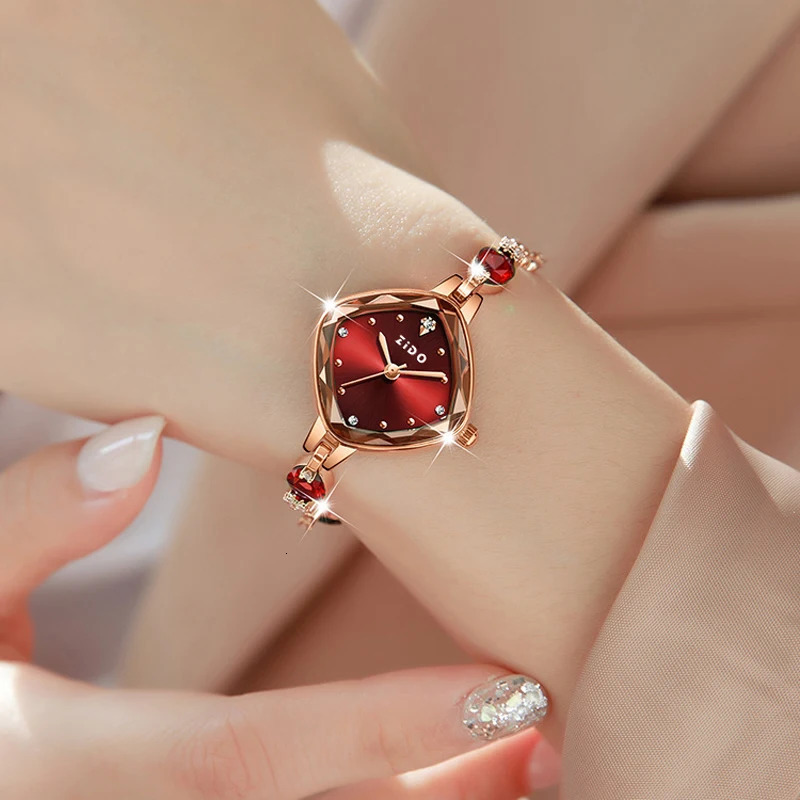 UTHAI Women Watch Red High Beauty Crystal Diamond Metal Bracelet Waterproof Diamond Female Fashion Clock Watches 251128