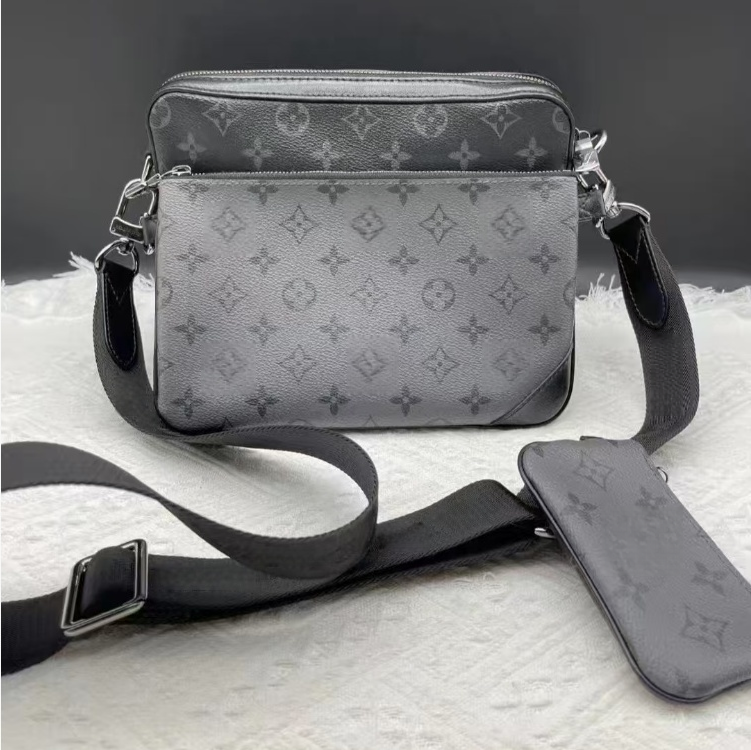 TOP Handbags Women Men Leather TRIO Messenger Bags Shoulder Make up Bag Designer Handbag Tote Man's bag1