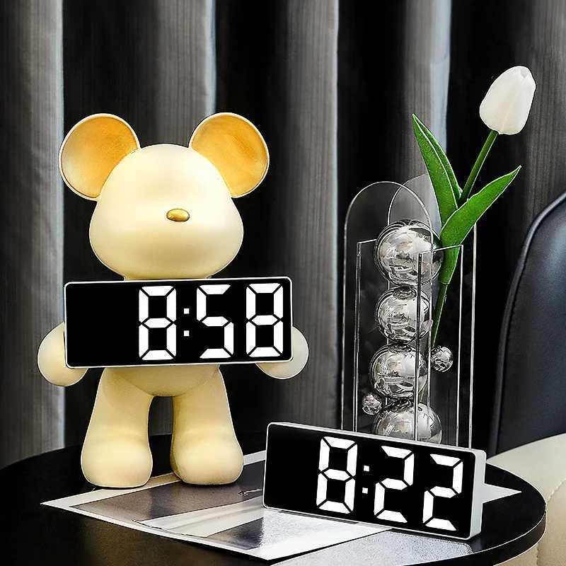 Creative Resin Miniature Bear Clock Figurines Table Ornament Bear Animal Model LED Alarm Battery/Plug-in Use for Home Decor M251205 - view 3