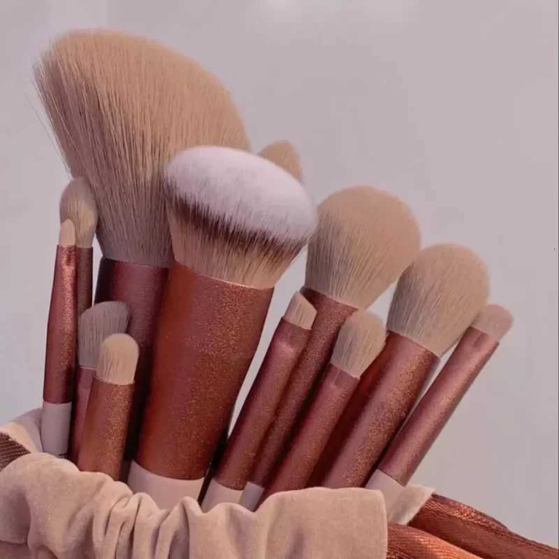 Wholesale 14 PCS Makeup Brushes Set Eye Shadow Foundation Women Cosmetic Brush Eyeshadow Blush Beauty Soft Make Up Tools BagT251205