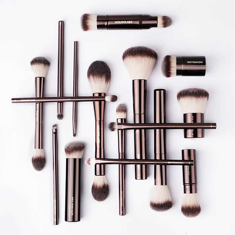 Hourglass Makeup Brushes Powder Foundation Concealer Blusher Bronzer Eye Shadow Eyebrow Eyeliner Sculpting BrushT251205