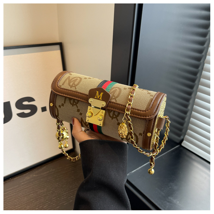 free shipping Designer Shoulder Bags New Women's Niche Printed Luxury Chain Lightweight Cylindrical Versatile Crossbody Bag