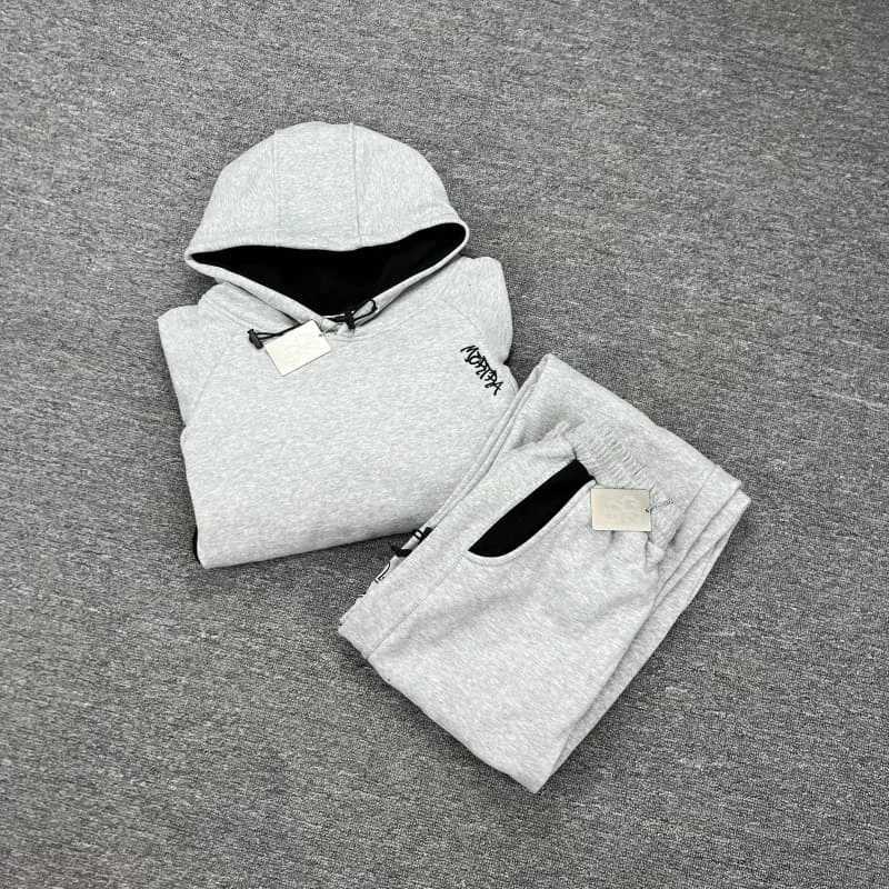2025 Top Quty Mertra Embroidery Pullovers Hoodie Metal Label Grey Black Patchwork Hooded Men Women Casual Hoody Sweatshirts X251205