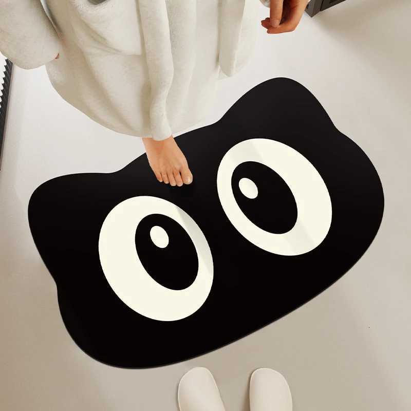 Bathroom floor mat made of diatomaceous earth water absorbing and anti slip toilet household bathroom entrance mat H251205