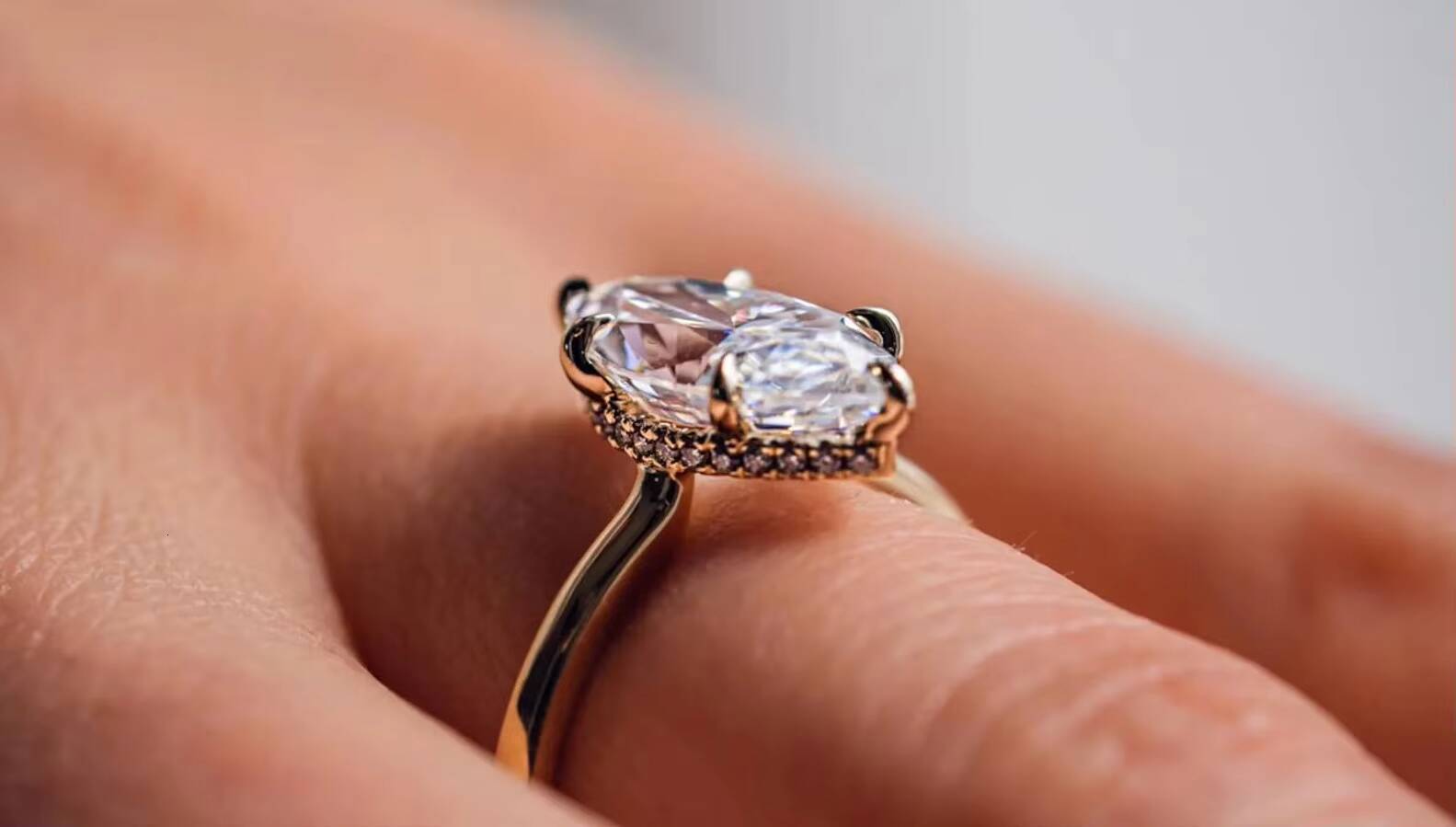 Star Hip Hop Ring for Men 925 Sterling Silver 18K Gold Plated Iced Out VVS Look Moissanite Fine Jewelry Piece