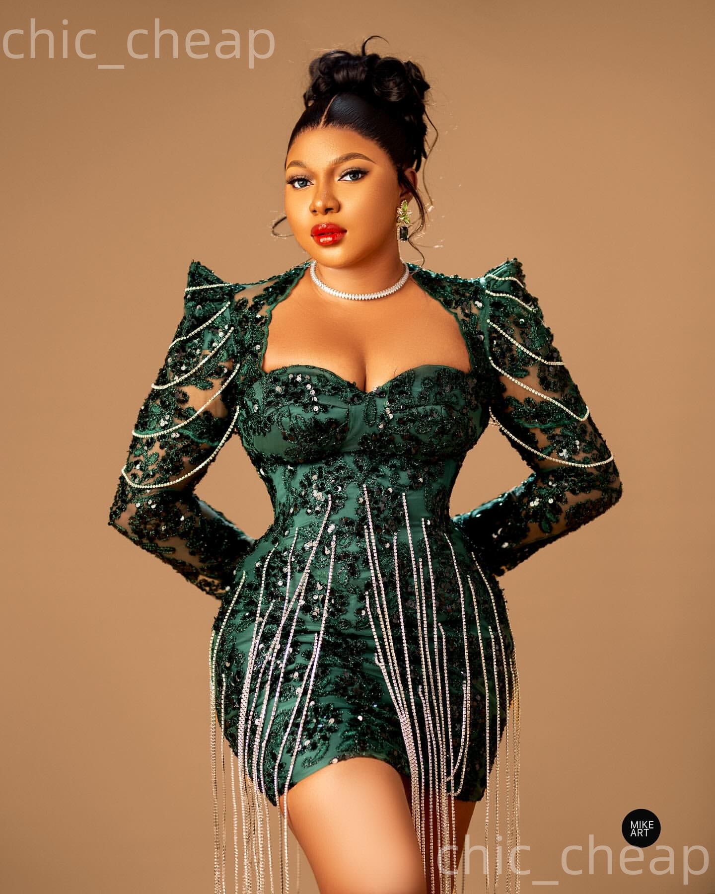 2026 Dark Green Sheath Cocktail Dress Crystals Sequined Lace Full Sleeves Short Mini Graduation Homecoming Dresses For Special Occasions Sweetheart Go