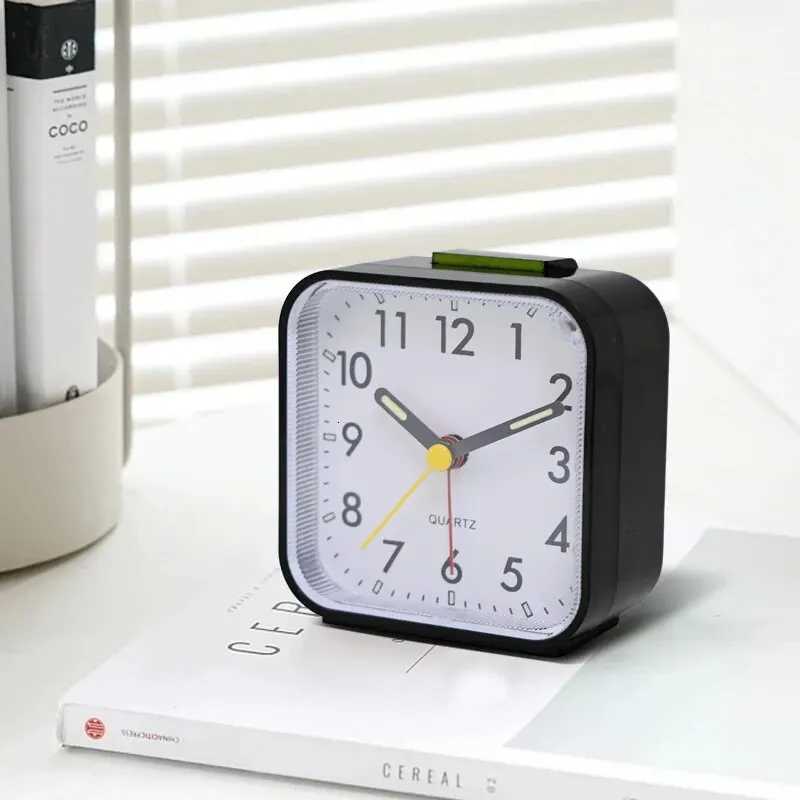 1pc Simple Night Light Small Alarm Clock Bedside Desktop with Snooze Function Household Creative Plastic Quartz Clock M251205 - view 6