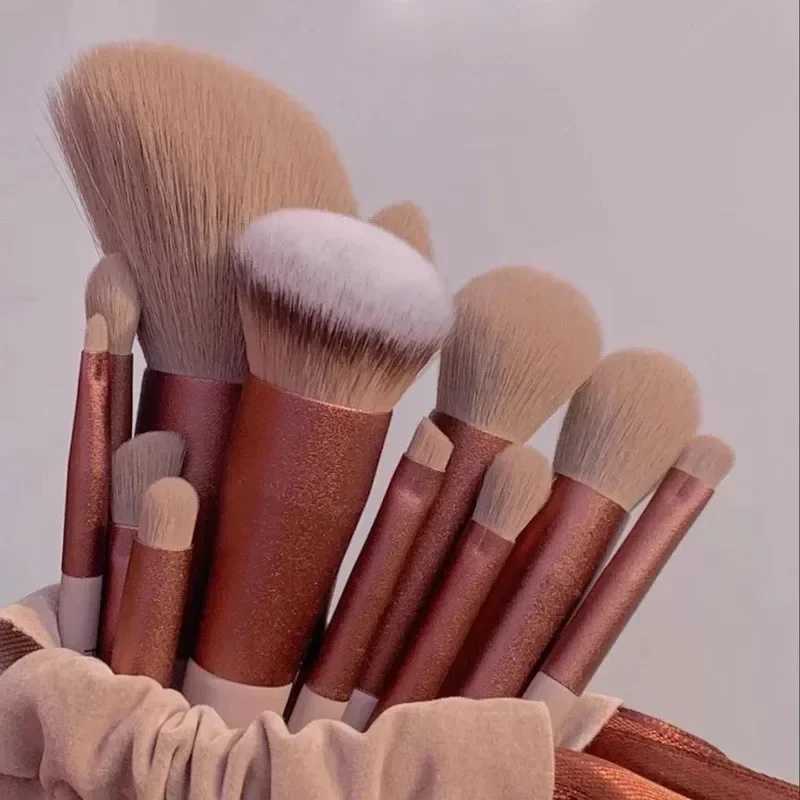 1/13 PCS Makeup Brushes Set Eye Shadow Foundation Women Cosmetic Brush Eyeshadow Blush Beauty Soft Make Up Tools Bag makeup toolT251205