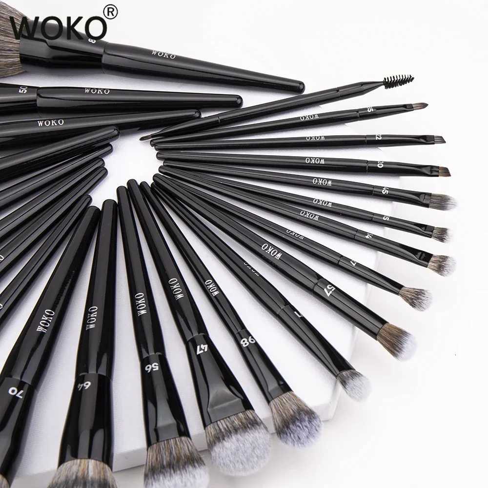 Professional Foundation Powder Highlighter Contour Cream Blush Makeup Brushes Concealer Eyeshadow Smudge Liner Eyebrow Lip BrushT251205