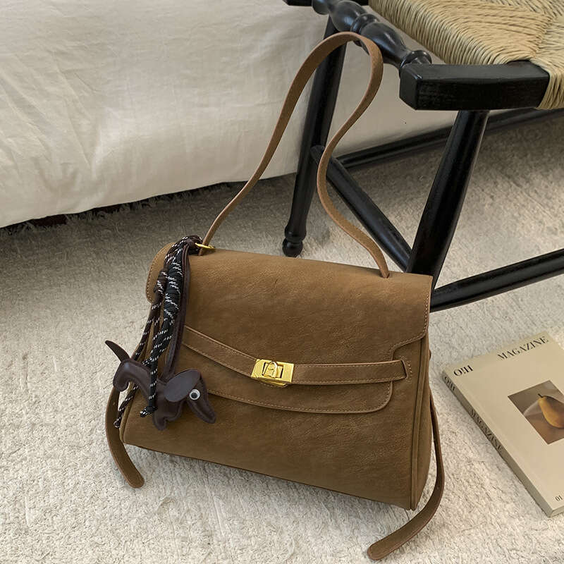 Commuting Retro Melad Brown for Women New Large Capacity Single Shoulder Crossbody High-end Tote Bag