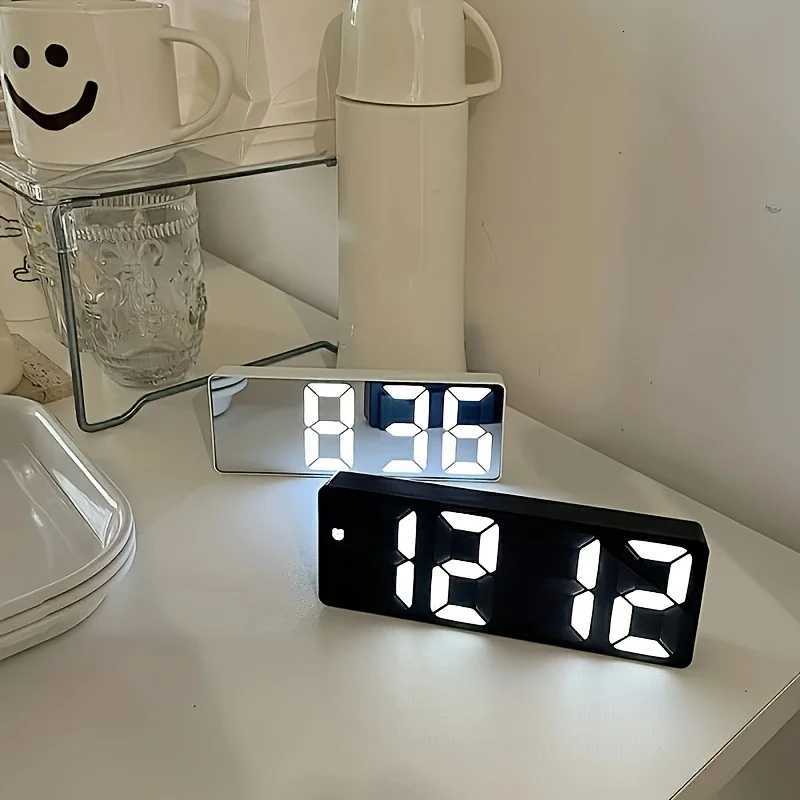 Creative LED Mirror Digital Alarm Clock Silent Desktop Clock with Time Date Temperature Display USB Powered for Home Office M251205 - view 3