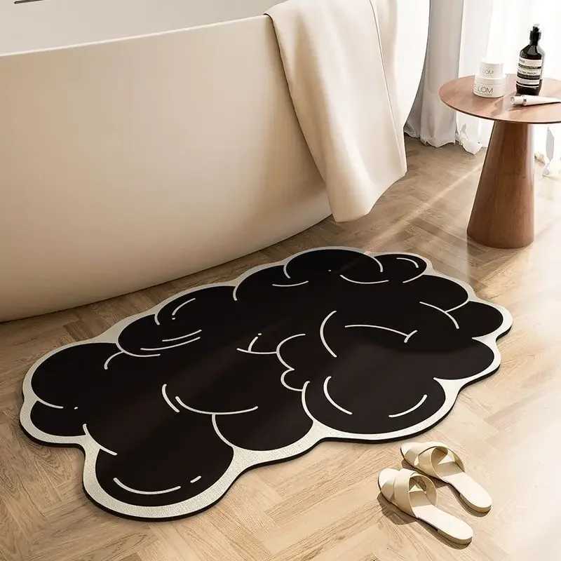 Black and white irregular absorbent floor mat at the bathroom door bathroom toilet anti slip quick drying diatomaceous earth H251205