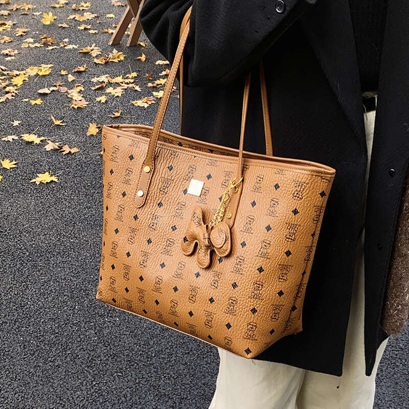 Casual Commuting Retro Large Capacity Women New Autumn Winter Versatile Shoulder for Going Out and Work Tote Bag