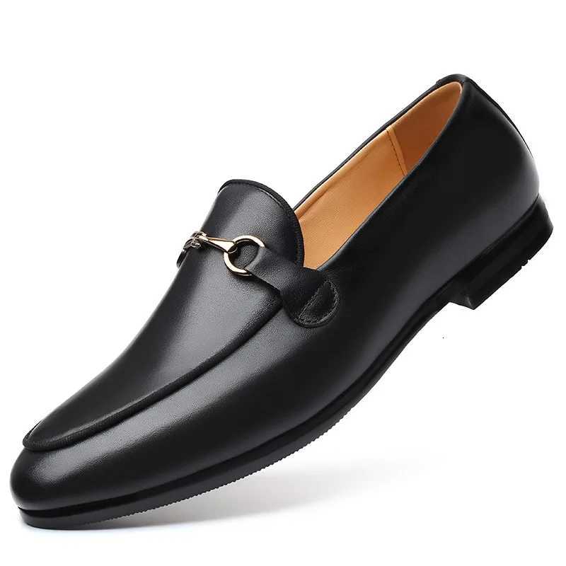 Fashion Mens Casual Shoes Genuine Leather Mens Slip-on Outdoor Loafers Moccasins Men Light Comfortable Driving Flats W251205