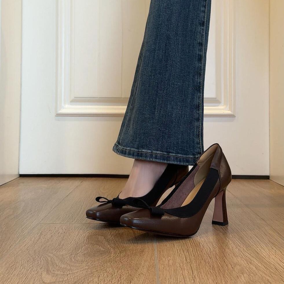 Free shipping Designer Dress Shoes 2026 New Coarse Heels Womens Fashion Bow Heels Commuter Versatile brown
