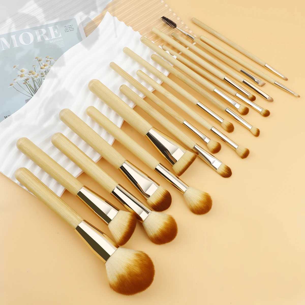 18 PCS Makeup Brushes Sets Bamboo Cosmetic Eyeshadow Foundation Powder Blush Eye Make Up Brush Blending Beauty Tools KitsT251205